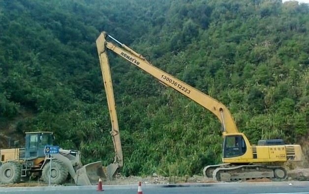 長臂挖掘機(jī)廠家、長臂挖掘機(jī)廠家定制、長臂挖掘機(jī)廠家改裝