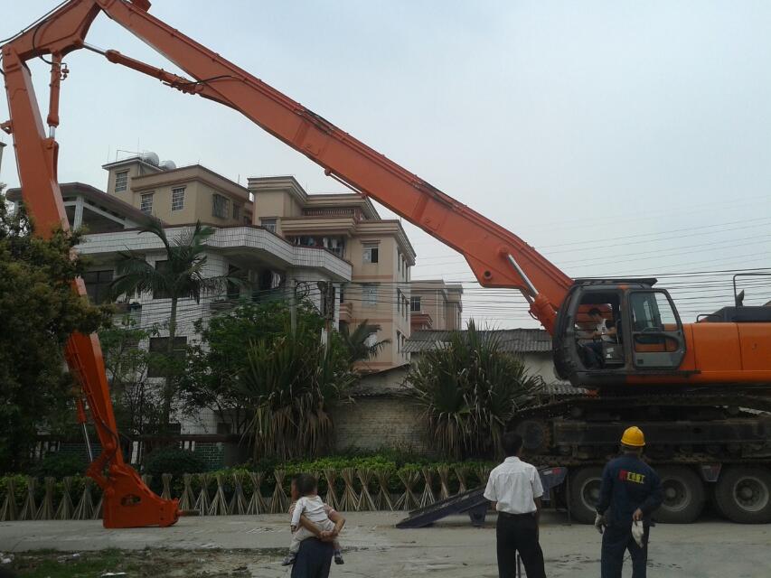 挖掘機(jī)拆樓臂，挖掘機(jī)拆樓臂廠家，挖掘機(jī)改裝拆樓臂